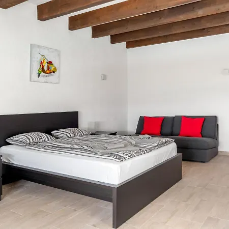 Holiday home Vista Del Mar 1 By Interhome La Oliva